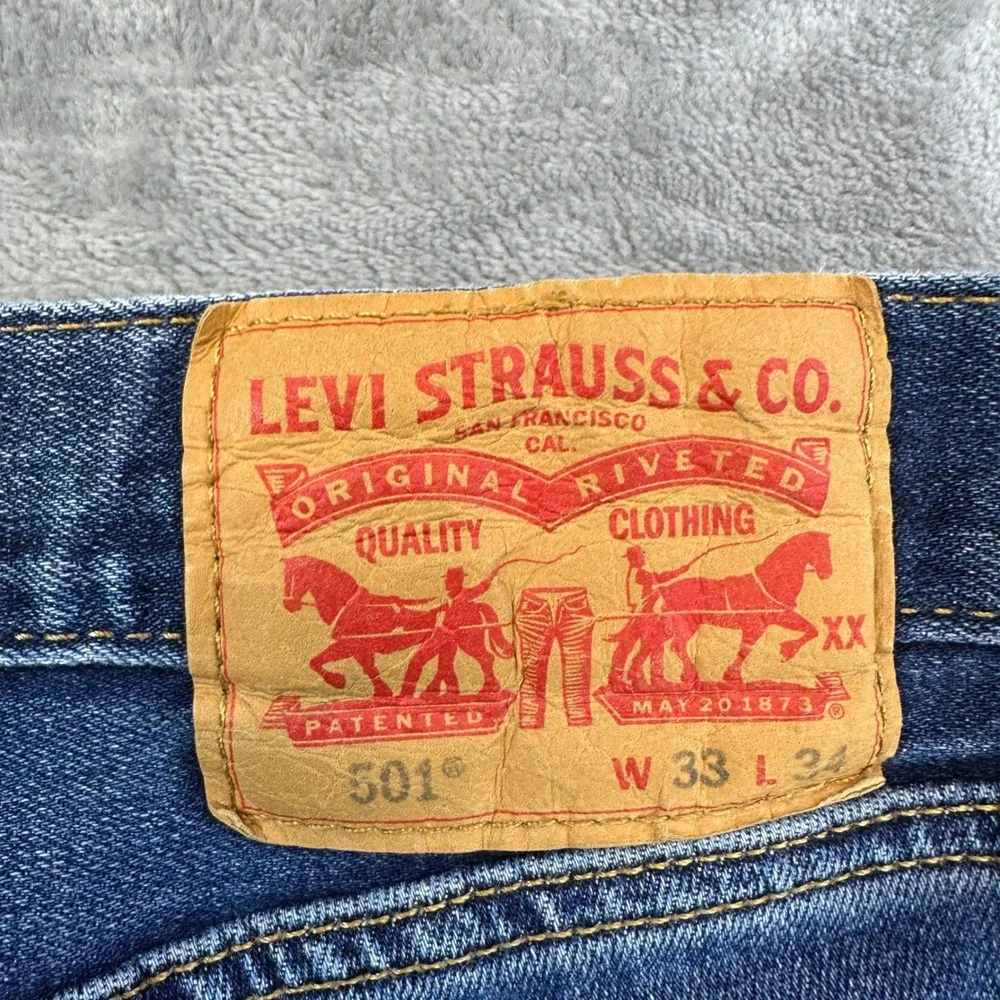 Levi's 501 Original Fit Jeans Men's Size 33x34 Blue Medium Wash Denim Pants